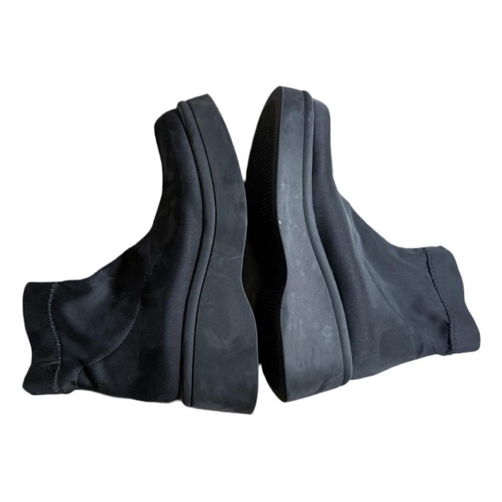 UNIF Joss Black Platform Ankle Boots - Picture 4 of 4